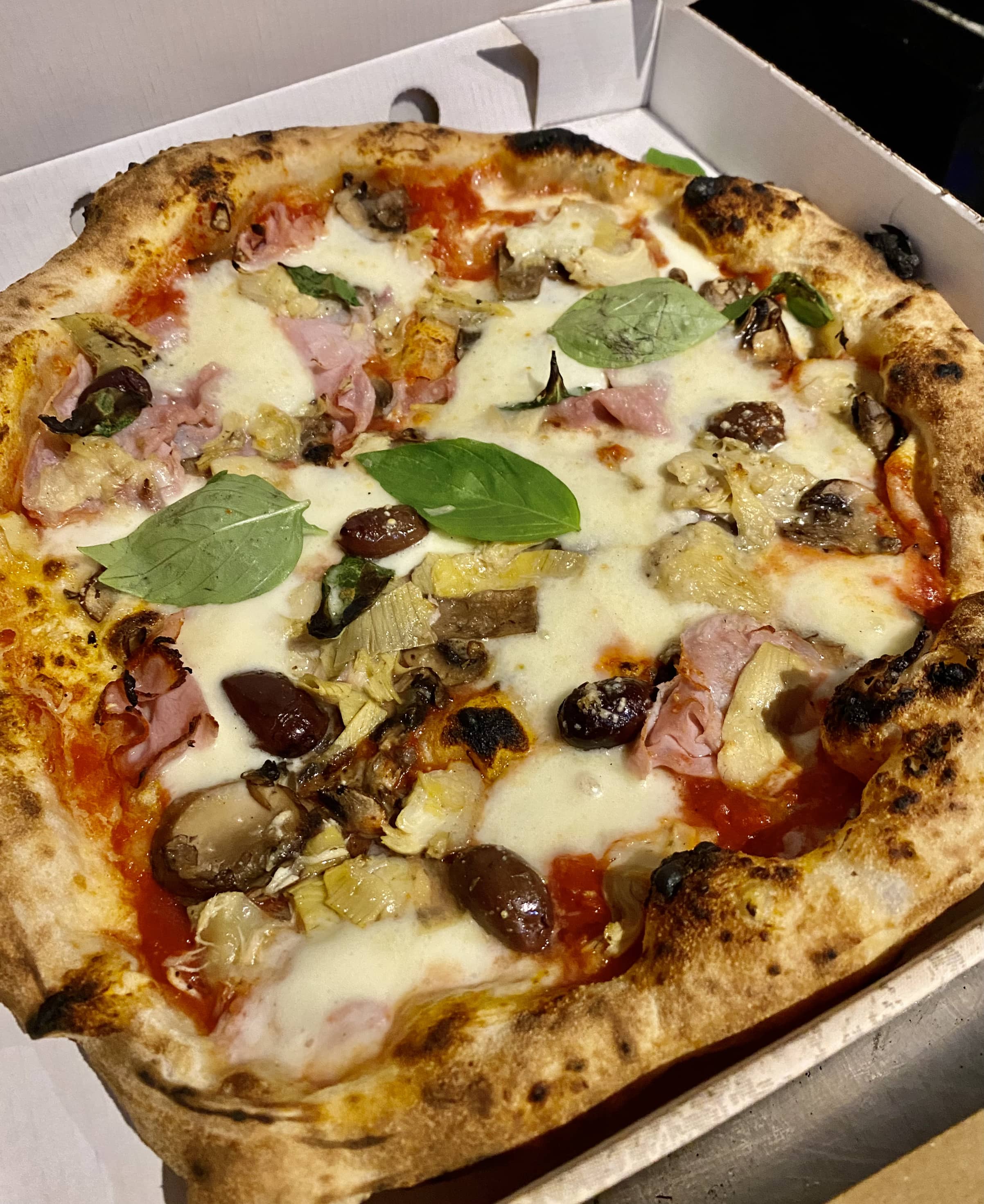 Capricciosa Pizza